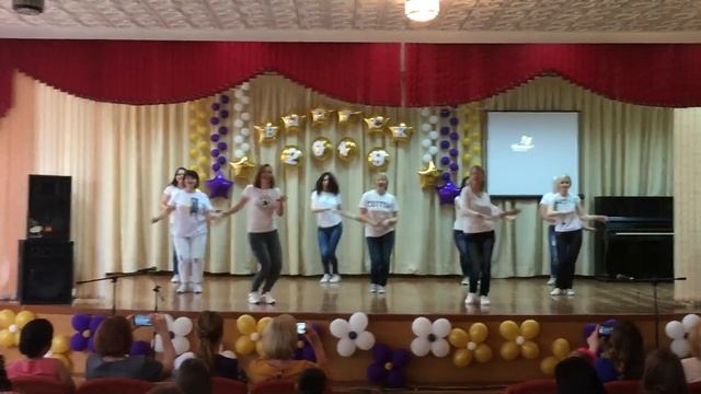 ТАНЕЦ МАМ ВЫПУСКНОЙ 4 А кл Фаниполь 25.05.2019 Гимназия смотреть онлайн