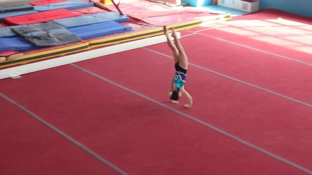 Вольная обязательная программа Милана 9 лет смотреть онлайн
