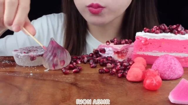 【ASMR】RED DESSERTS❤️ POMEGRANATE,POMEGRANATE JELLY,GRAPE,CAKE MUKBANG 먹방 EATING SOUNDS NO TALKING