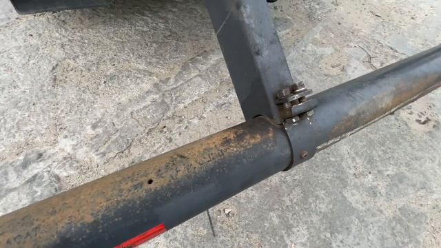 Життя водія вантажівки в робочий, та вільний від роботи час. смотреть онлайн