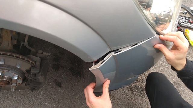 Changing Your Car's Headlight - Astra H 1.9 CDTI смотреть онлайн