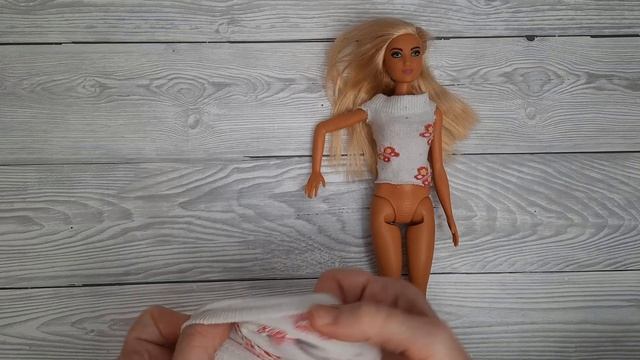 How to Make BARBIE Dress with Socks | DIY Barbie Clothes Hacks смотреть онлайн