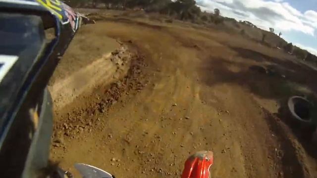 Jesse Hood riding his CRF150R June 2011 Louee Supercross track смотреть онлайн