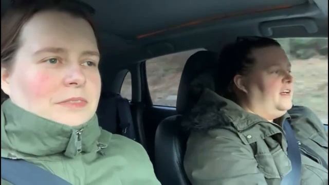 2022 Dag 64 | Guro Fikser Kottet & Pia Er Lei Beltet