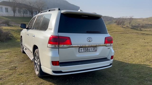 Любимица всех ДАГЕСТАНЦЕВ Toyota 200 в Тарках. Обзор на автомобиль. смотреть онлайн