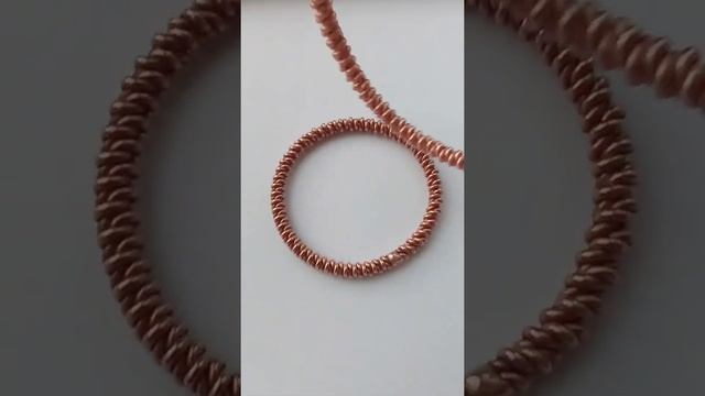 Подвеска из двойных колец 58 и 83 мм диаметры смотреть онлайн