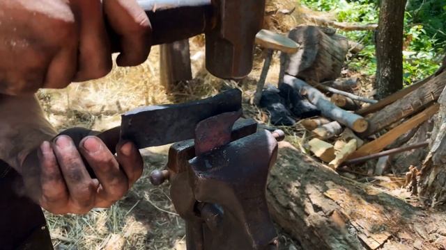 Forging A VIKING AXE The Medieval WAY