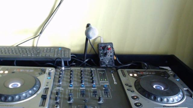 T- SKY VALLEY Catch the beat 1982 смотреть онлайн