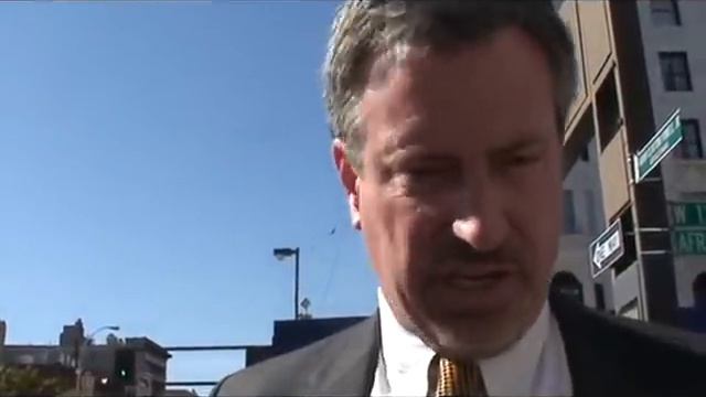 Bill de Blasio on Obama and Paterson смотреть онлайн
