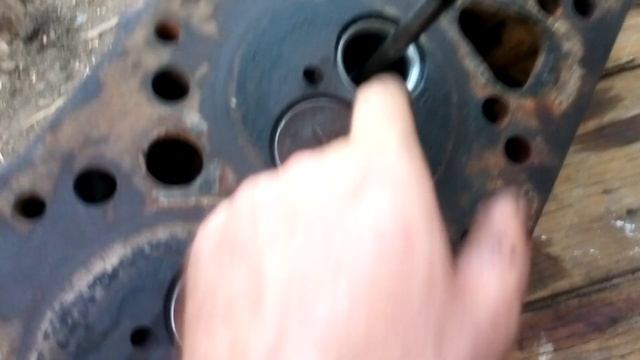 ГБЦ ГОЛОВКА БЛОКА ЦИЛИНДРОВ, СМД-22, замена седл, притирка клапанов, смотреть онлайн