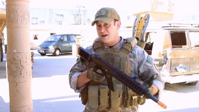 Echo 1 FM ER-25KR Airsoft Assualt Rifle at Hollywood Sports Park - AirsoftGI смотреть онлайн