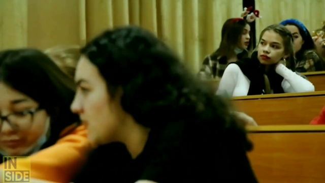 Новогодняя IQ-мания смотреть онлайн