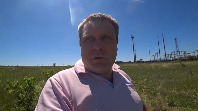 Стройка начата,загнали трактор выровнять участок смотреть онлайн