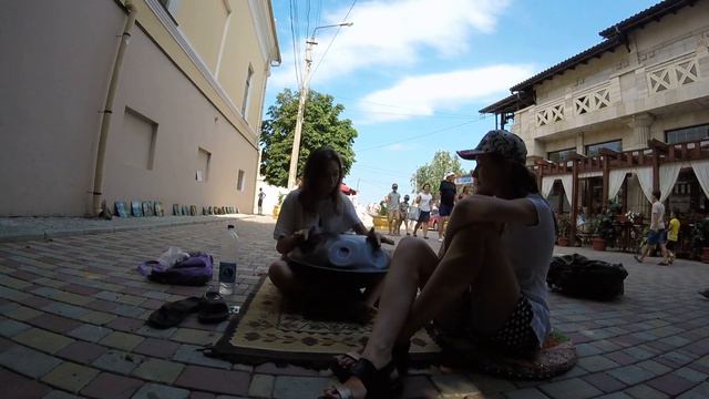 ДЕВУШКА ЖГЕТ на ХАНГЕ смотреть онлайн