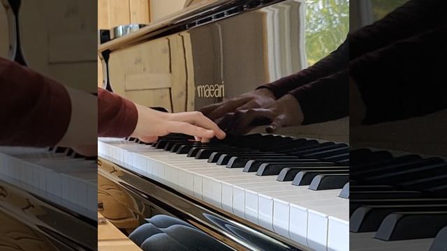 Schubert: Second Waltz in A-Flat Major смотреть онлайн