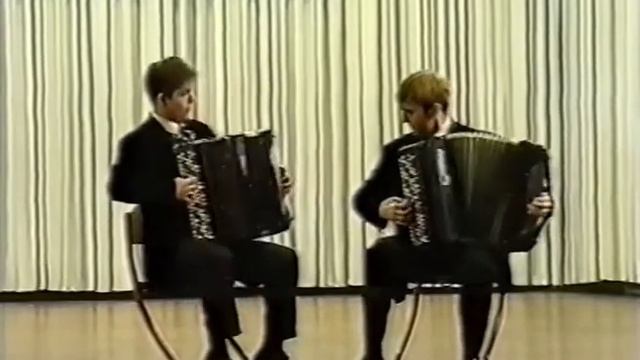 Duet "Yugoriya" Aleksey Peresidly, Nikolay Sivchuk. Music: A. Shalaev - "Russian blizzard" смотреть онлайн