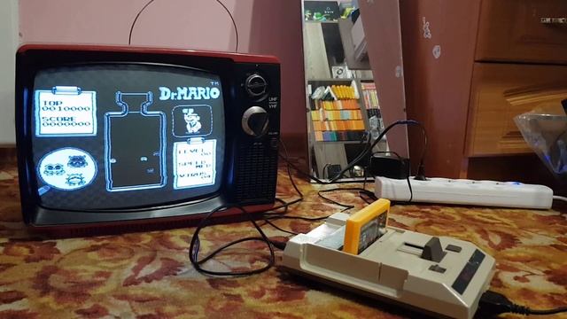 Юность за 200, Советский кинескопный Ч/Б телевизор "Юность 402" почти даром Для дома и автомобиля смотреть онлайн