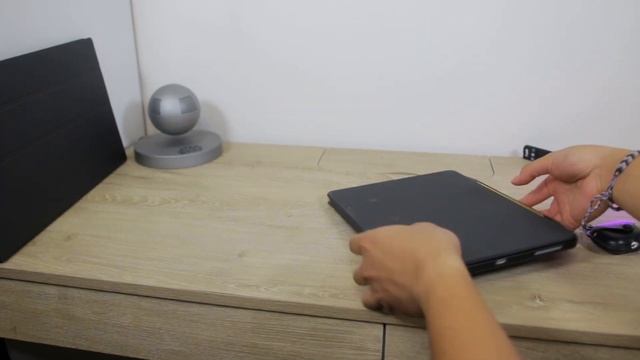 iPad Pro 12.9" 2020 4th Generation + Smart Keyboard Folio Unboxing & First Impressions смотреть онлайн