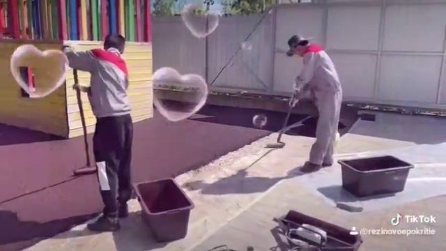 Резиновое покрытие из резиновой крошки для детскй площадки укладка в д. Елино Московская область смотреть онлайн