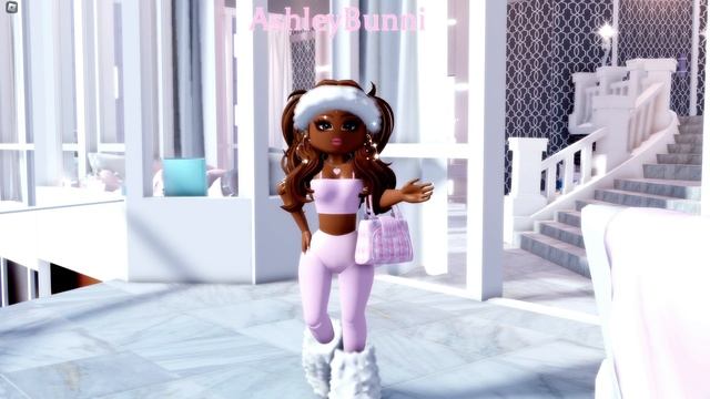 ROYALE HIGH GIVEAWAY! THE ENTIRE SUMMER UPDATE SHOP! ???♀️| Roblox Royale High School ? смотреть онлайн