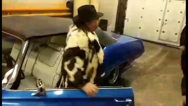 толстый сутенёр и Бьюик кабриолет смотреть онлайн