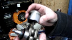 что будет с двигателем бензопилы или триммера,если разбавлять бензин дешёвым маслом???