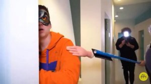 ЭКСТРЕМАЛЬНЫЕ Прятки с Закрытыми Глазами Челлендж