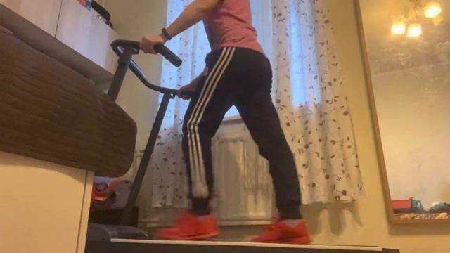 Короткие ножки?♀️ смотреть онлайн