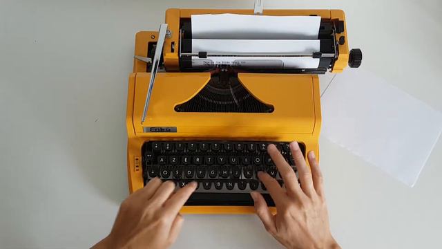 Tony's Typewriters - Erika model 100 смотреть онлайн