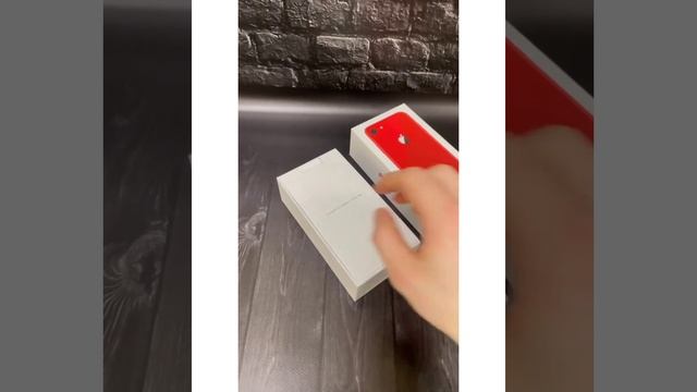 iPhone 8 Red смотреть онлайн