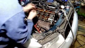 Замена маслосъёмных колпачков Ауди А 4 Б 6