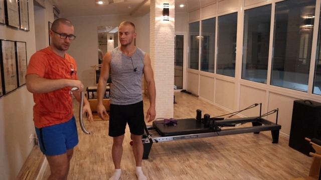 Помогает ли бассейн в работе с болью в спине? || Pilates и спорт. смотреть онлайн