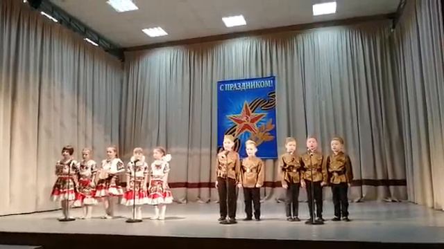 Выступление на фестивале детского творчества, посвященного 23 февраля. смотреть онлайн