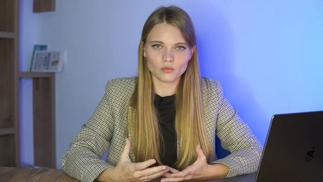 Самые ВЫСОКООПЛАЧИВАЕМЫЕ Профессии на ФРИЛАНСЕ | ТОП 3 Интернет Профессии по ЗАРПЛАТАМ 2024 смотреть онлайн
