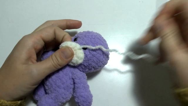 Зефирный зайчик // Амигуруми вязаный заяц мастер класс смотреть онлайн