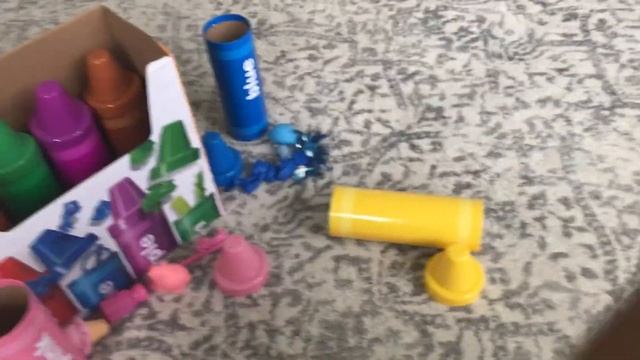 Miko learns to sort & color recognition ~ RAINBOW Sorting Crayons ~ A colorful way to sort & play смотреть онлайн