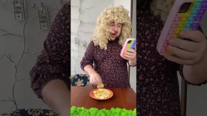 Бородатая семейка - Пранки с  бородатой мамой