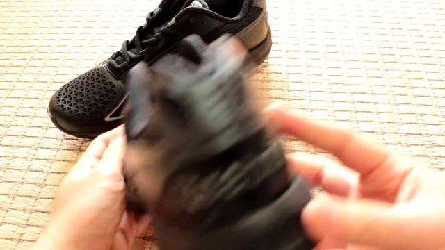 Reebok EasyTone TrainTone Essential Black Detail смотреть онлайн