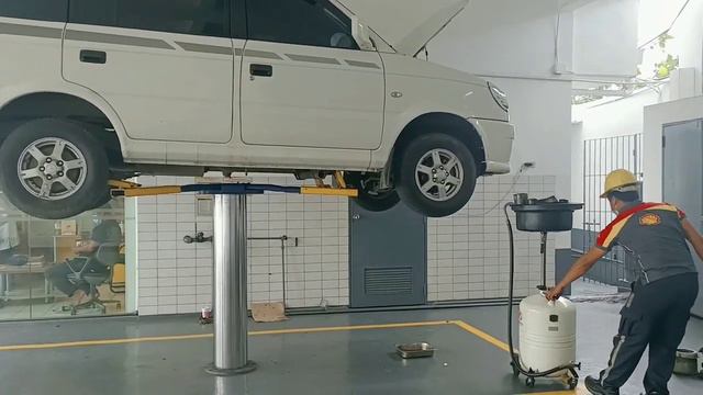 MITSUBISHI ADVENTURE 4D56 CHANGE OIL || UNDERCHASSIS CHECK UP смотреть онлайн