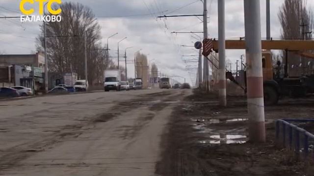 Дорогу на ул. Транспортная начали ремонтировать смотреть онлайн