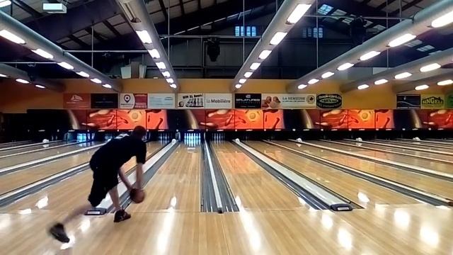 STREETBOWLING sbtfab 2 handed final transition Switzerland 2 mains Suisse bowling ball смотреть онлайн