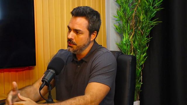 COLOCANDO AS GUITARRAS NA MUSICA POP | Edu Castilhol | Starling Cast. смотреть онлайн