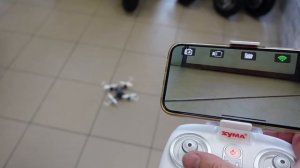 Syma X22SW dronas skraidymams po namus