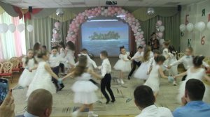 Танец "Мы маленькие дети" Выпуск 2022.mp4