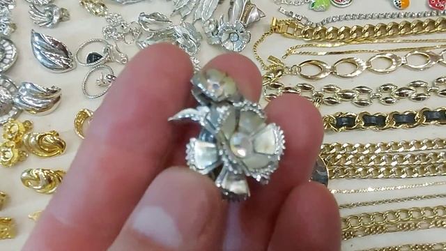 Блошиный Рынок плаВно перетек в АНТИКВАРНЫЙ МАРкЕТ С ИВАНОМ РЫБНИКОВЫМ ?♥️?