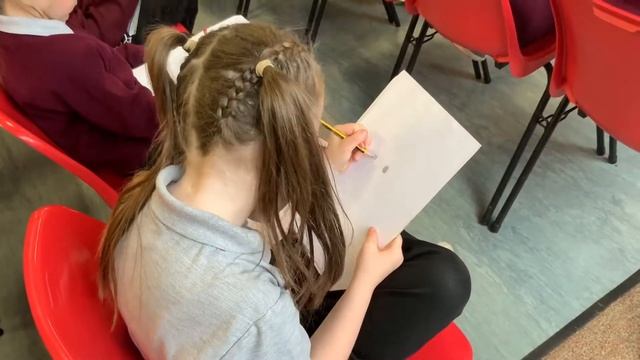 Paul Howard visits schools for Belfast Book Festival смотреть онлайн