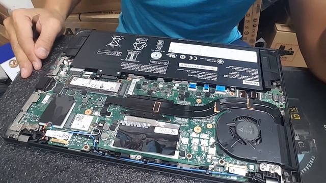 Laptop Lenovo ThinkPad T480S (20L7S00T00) Không Có Khe gắn ổ Cứng 2.5 смотреть онлайн