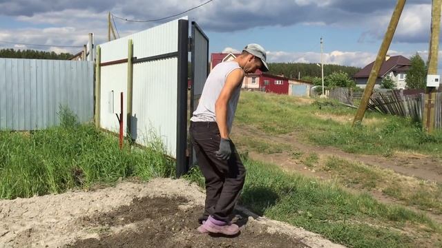 Облагораживаем участок, самодельный асфальт! смотреть онлайн