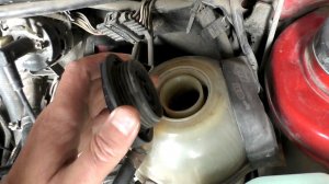 Зачем Откручивают Крышку Расширительного Бачка