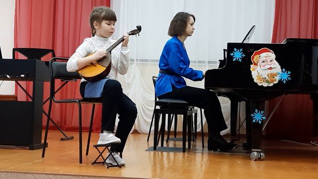 Ю. Давидович "Весёлая прогулка" и "Солнечный зайчик" из "Весенней сюиты для домры" смотреть онлайн